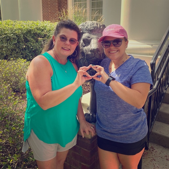 Meet your Posher, Jackie - Picture 1 of 1